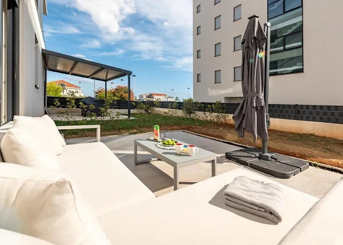 Lumera Apartment