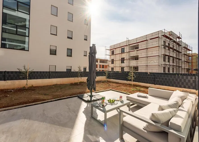Lumera Apartment