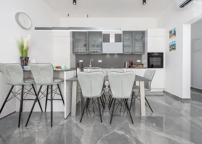 Lumera Apartment